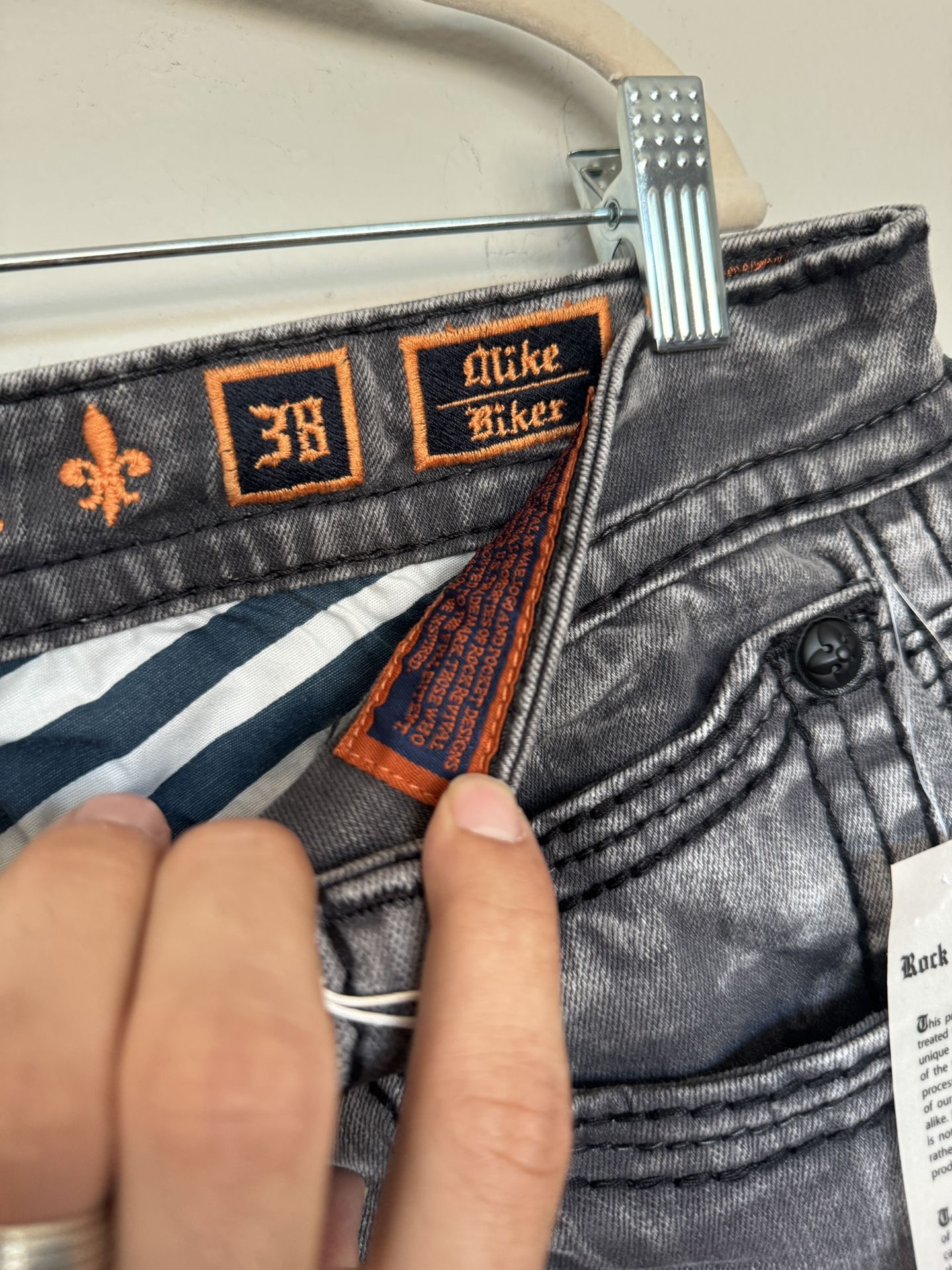 40+ Pairs Of Rock Revivals Jeans Plenty Of Sizes Available