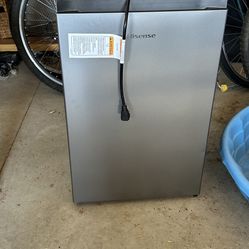 Hisense 3.5 Ft Fridge 