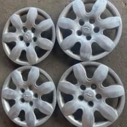 15” Hyundai Hubcaps 
