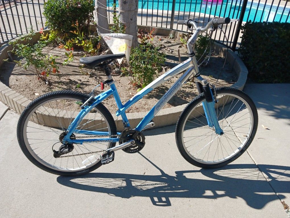 Schwinn Sierra Mountain Bike