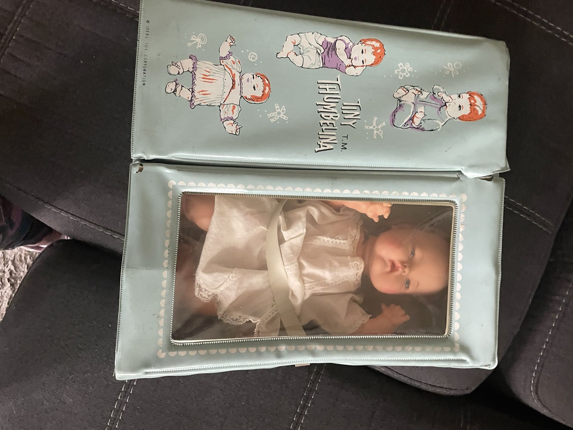 Vintage 1960/61  Tiny Timberlina Doll With  Case 