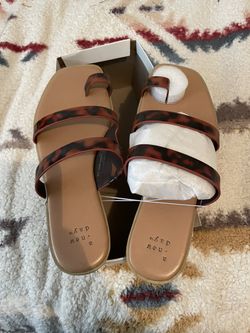 Target Turtle Shell Sandals Womens Size 8