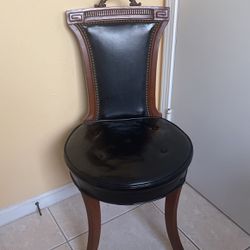 VINTAGE HICKORY CHAIR CO