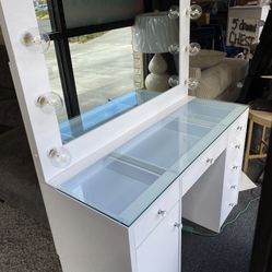 Beautiful 48” Large Bulb Vanity 