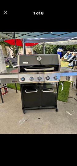 Gourmet Pro 5- Burner Propane Gas Grill with Side Burner and Griddle Max Insert in Black by Nexgrill >