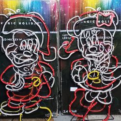 Disney Magic Holiday LED Lighted Mickey & Minnie Mouse 29" Neon Sign Gemmy 2018