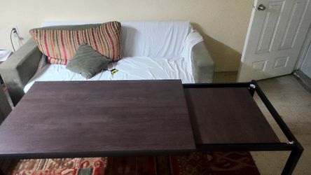 Metal legs Dinning Table, size 47" x 30" Expand to 71" × 30" Height 29