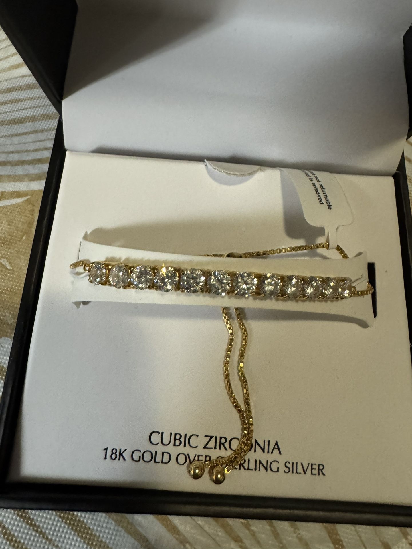 18k Gold Plated Bracelet. Earrings. Necklace 