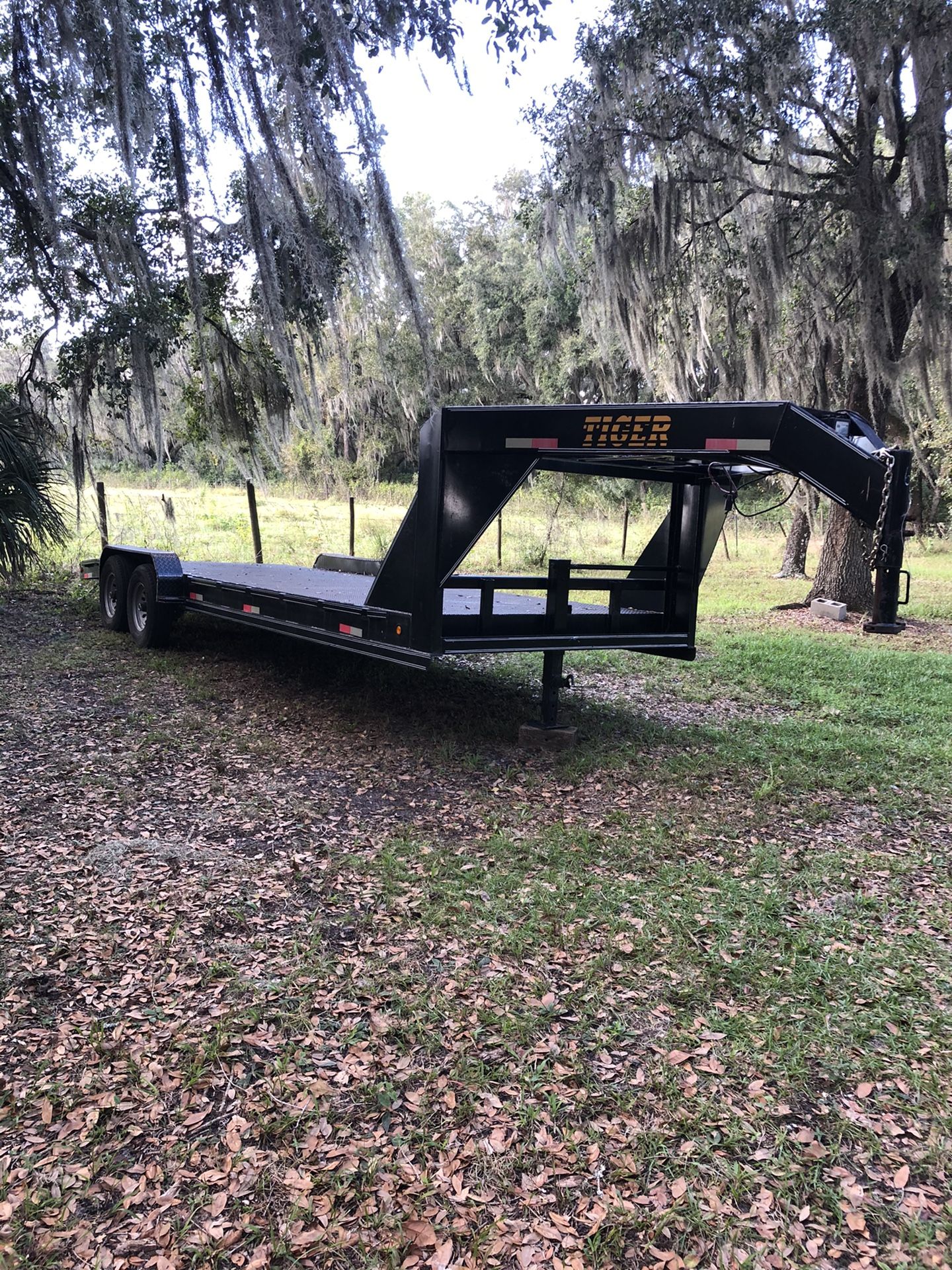 2017 Tiger 24’ gooseneck steel deck trailer