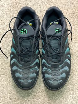 Nike shoes - only worn twice