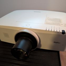 Sanyo XGA Projector
