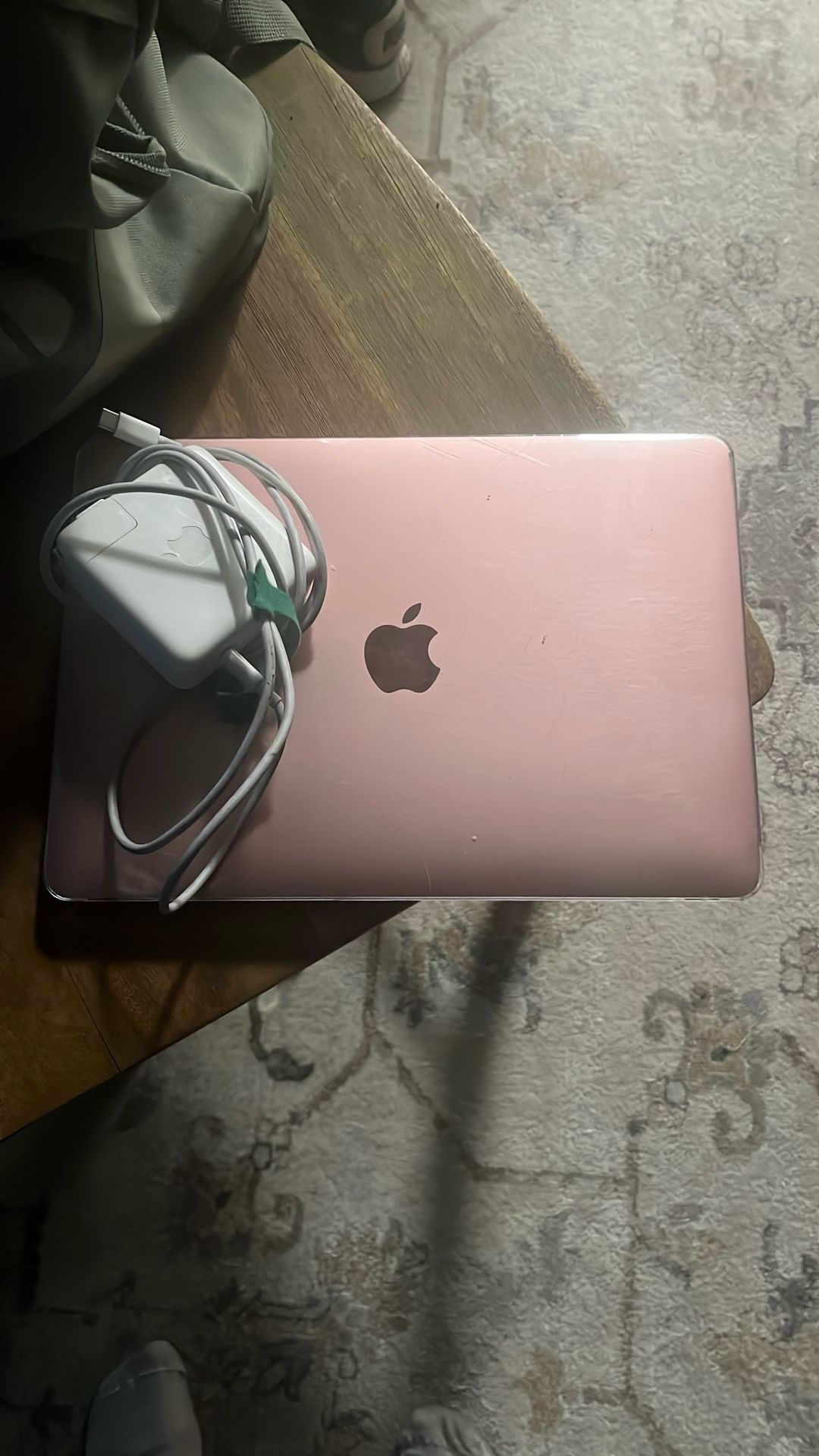 Pink Macbook 2017 