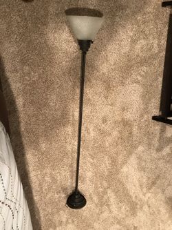 2 pendant lights