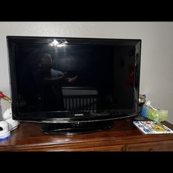 40 Inch TV 