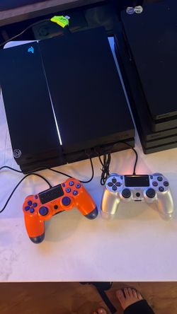 🎮⬛⭐ Playstation 4 Console PS4 controller Gift Bundle 2 SILVER + Sunset Orange wireless 2 player Fun Multiplayer