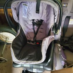 Britax Infant Car Seat With Base 
