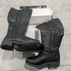 Torrid Knee High Ladies Blk Boot