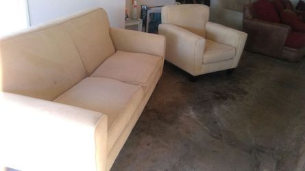 Cream Couch and Chair set Free Delivery