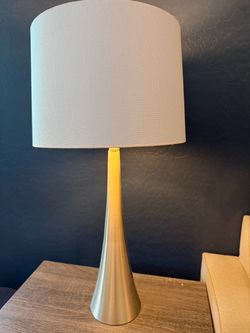 2 matching lamps