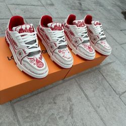 Louis Vuitton Size 10