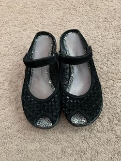 Women’s Jambu Slip-On Shoes - Size 7
