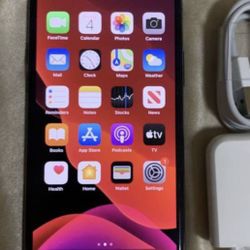 Factory unlocked apple iphone X 64 gb, store warranty! 