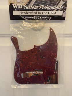 Fender Jazz Pickguard