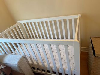 White crib