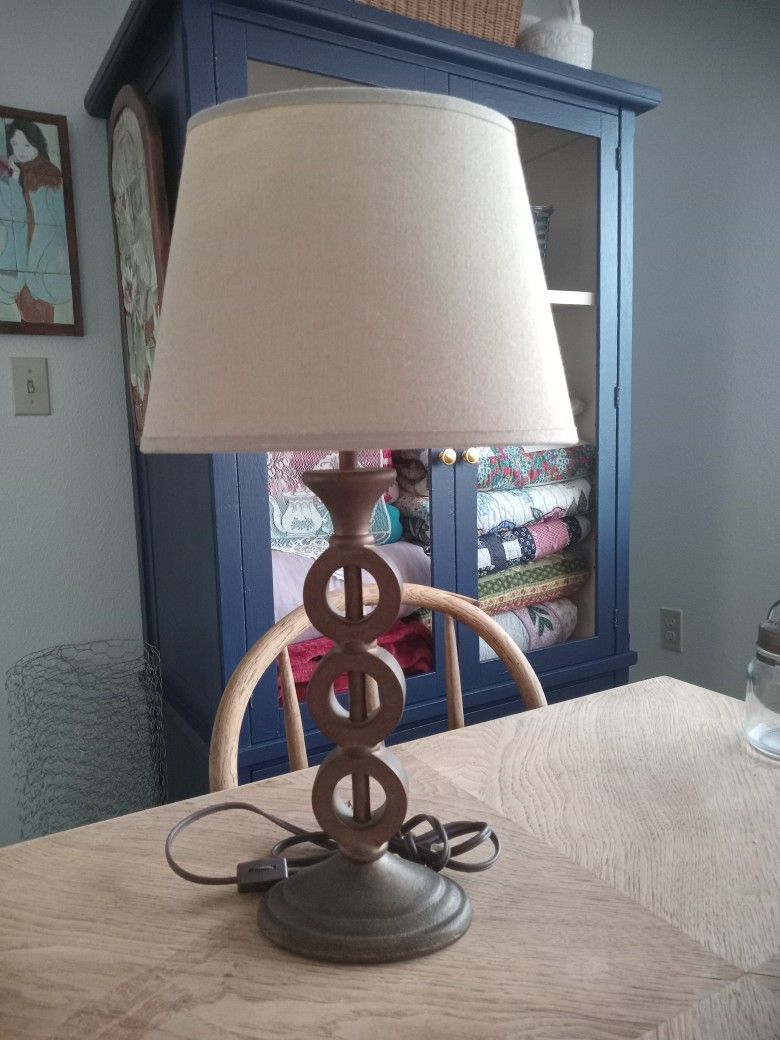 VINTAGE IRON LAMP (20") TALL