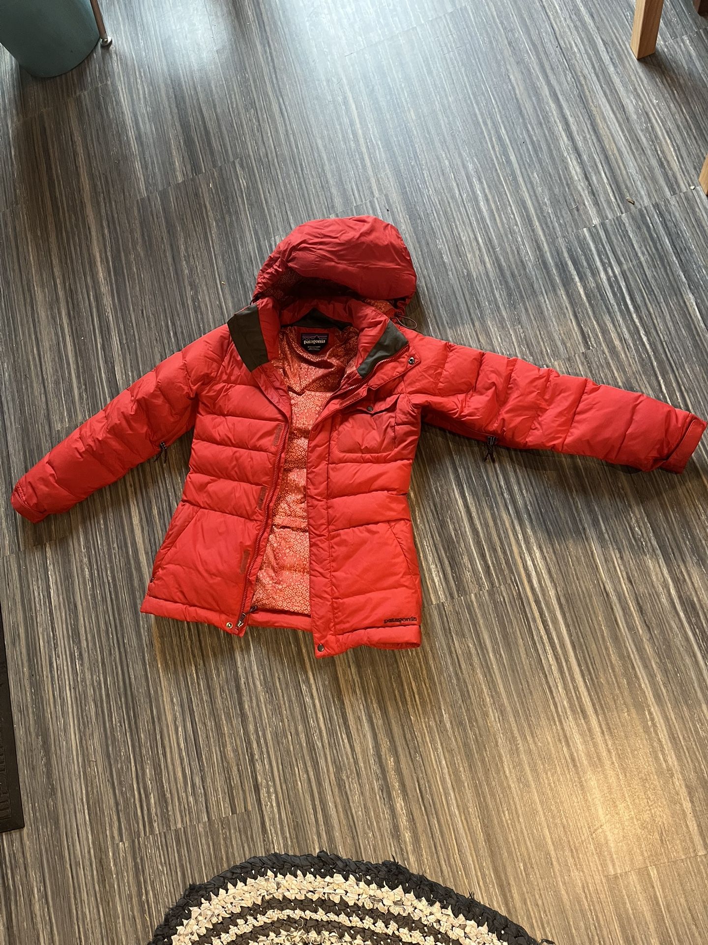 Small Women’s Patagonia Down Coat