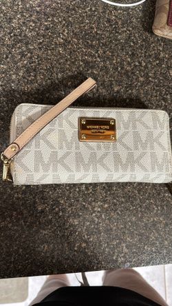 Michael Kors Wristlet/Wallet