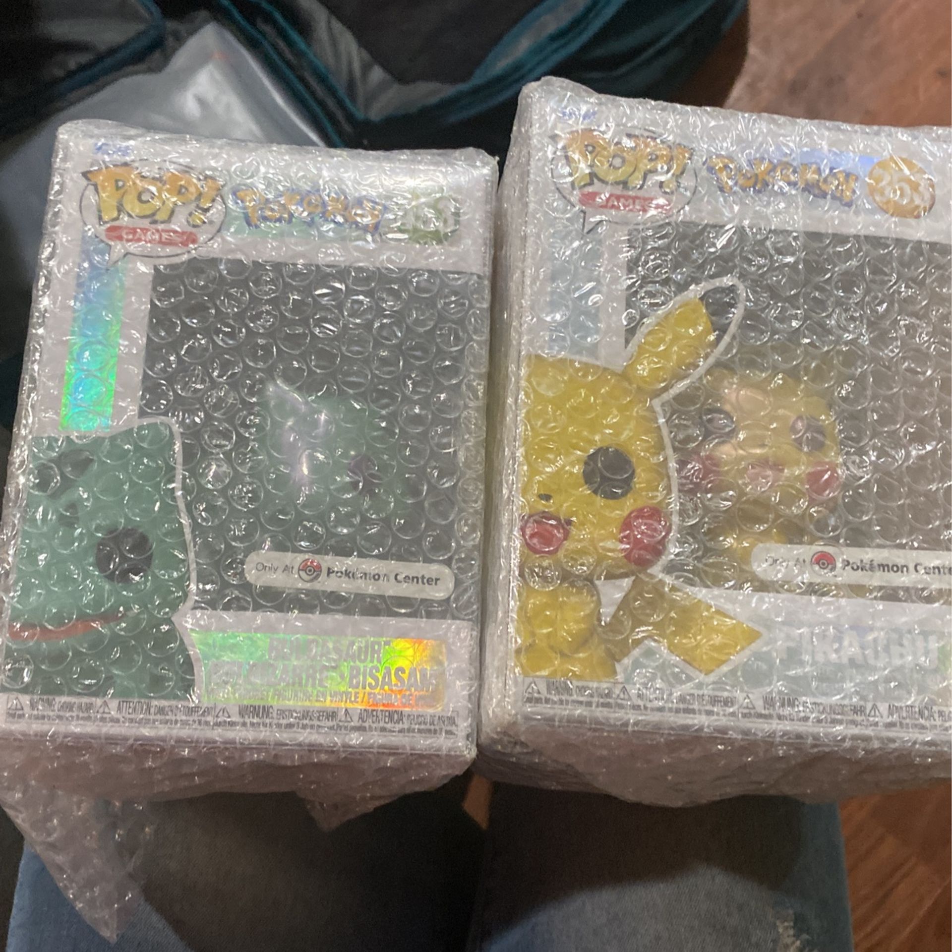 2 Funko Pops Pikachu Bulbasaur Bulbzarre Bisasam
