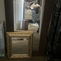 2 Mirrors