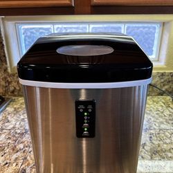 🧊 NewAir Countertop Ice Maker - Excellent Condition 🧊