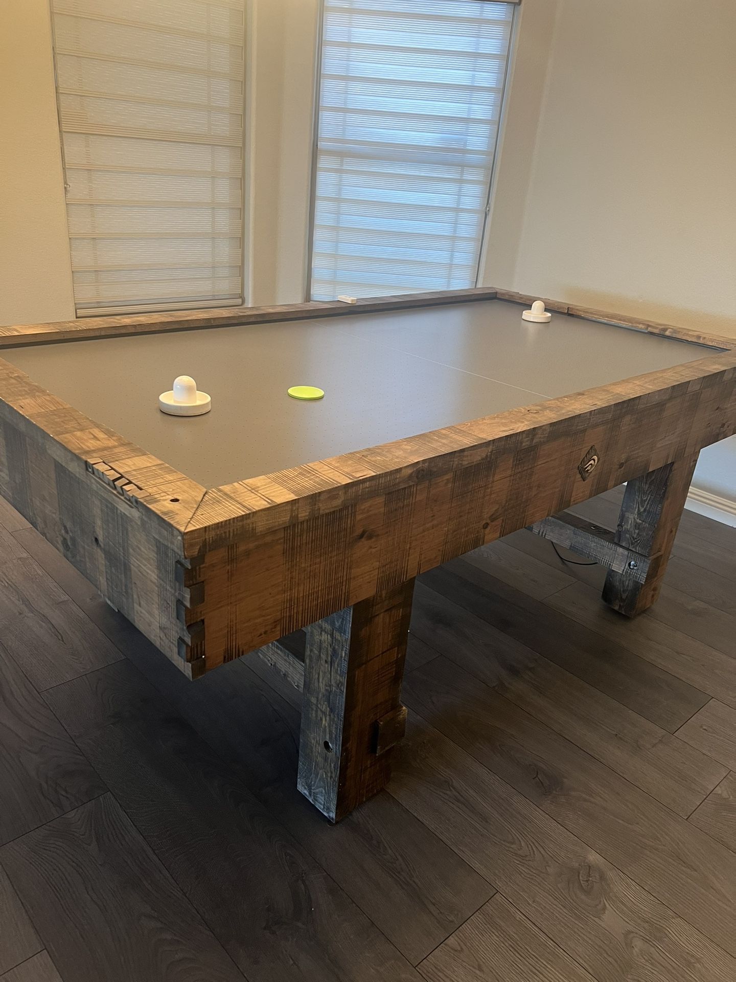 Costume Air Hockey Table