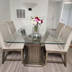 Dinning Table 