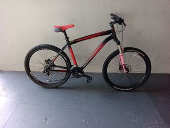 BICYCLE SPECIALIZED 21 SPEED SIZE 26 BRAND NEW