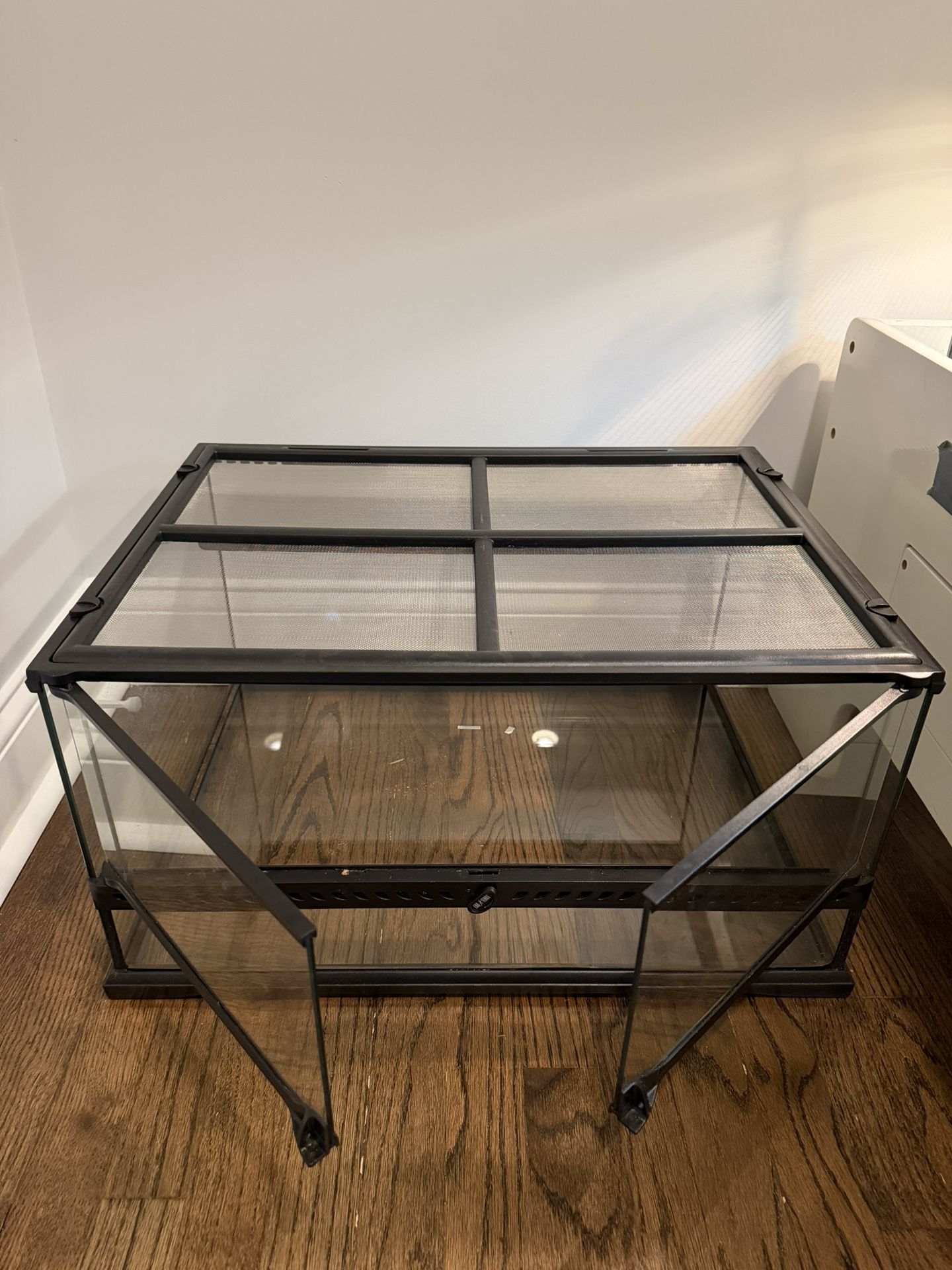Reptile Habitat 18x24
