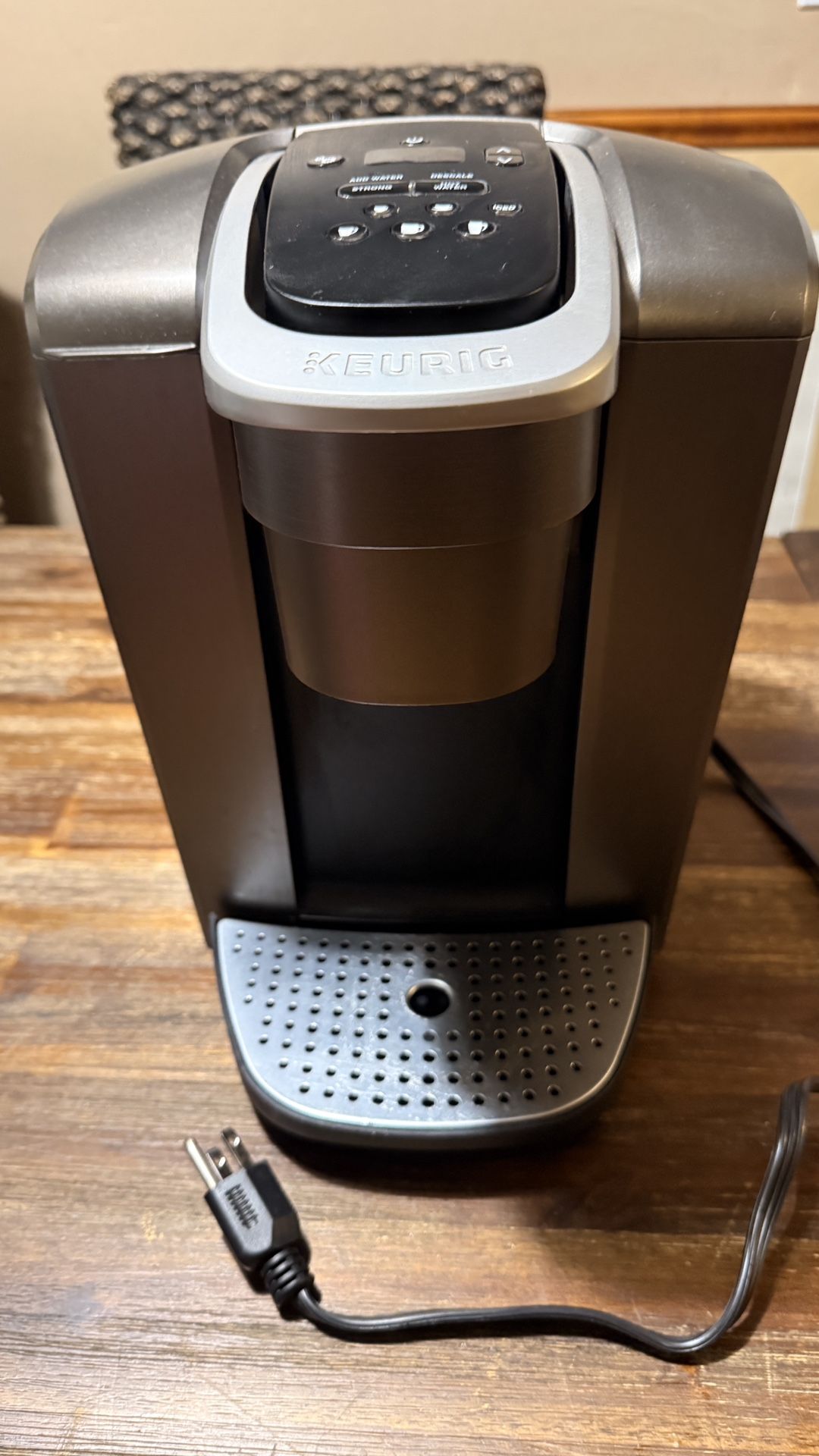Keurig K Elite K90 With Rack And De Scaler