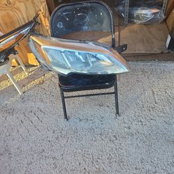 OEM| 2023 - 2024 Dodge Ram Promaster Halogen Headlight 