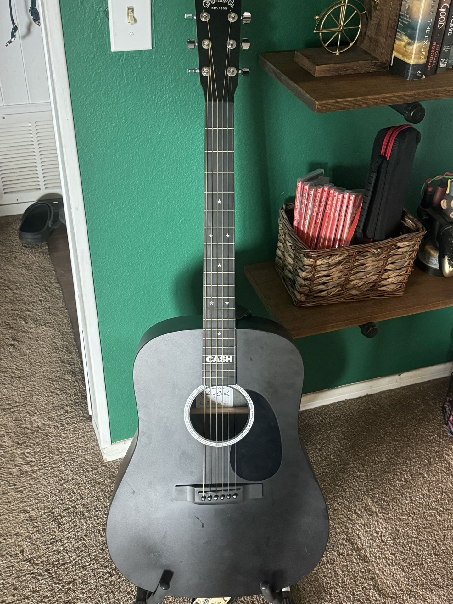 Martin DX “Johnny Cash” Edition 