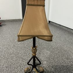 Antique Style Lamp