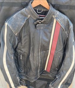 Triumph Raven 2 Distressed Leather Motorcycle Jacket Black w/D30 armor