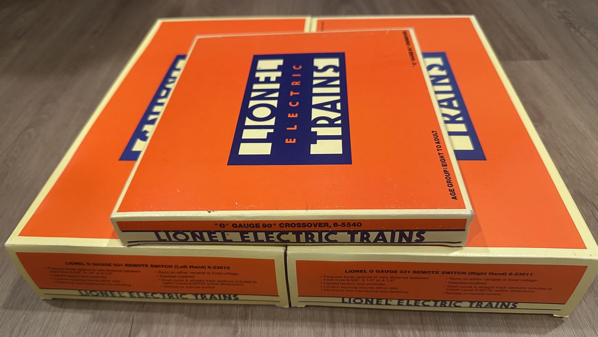 Lionel Electric Trains 0 Gauge Crossover + Left Hand & Right Hand Remote Switches New