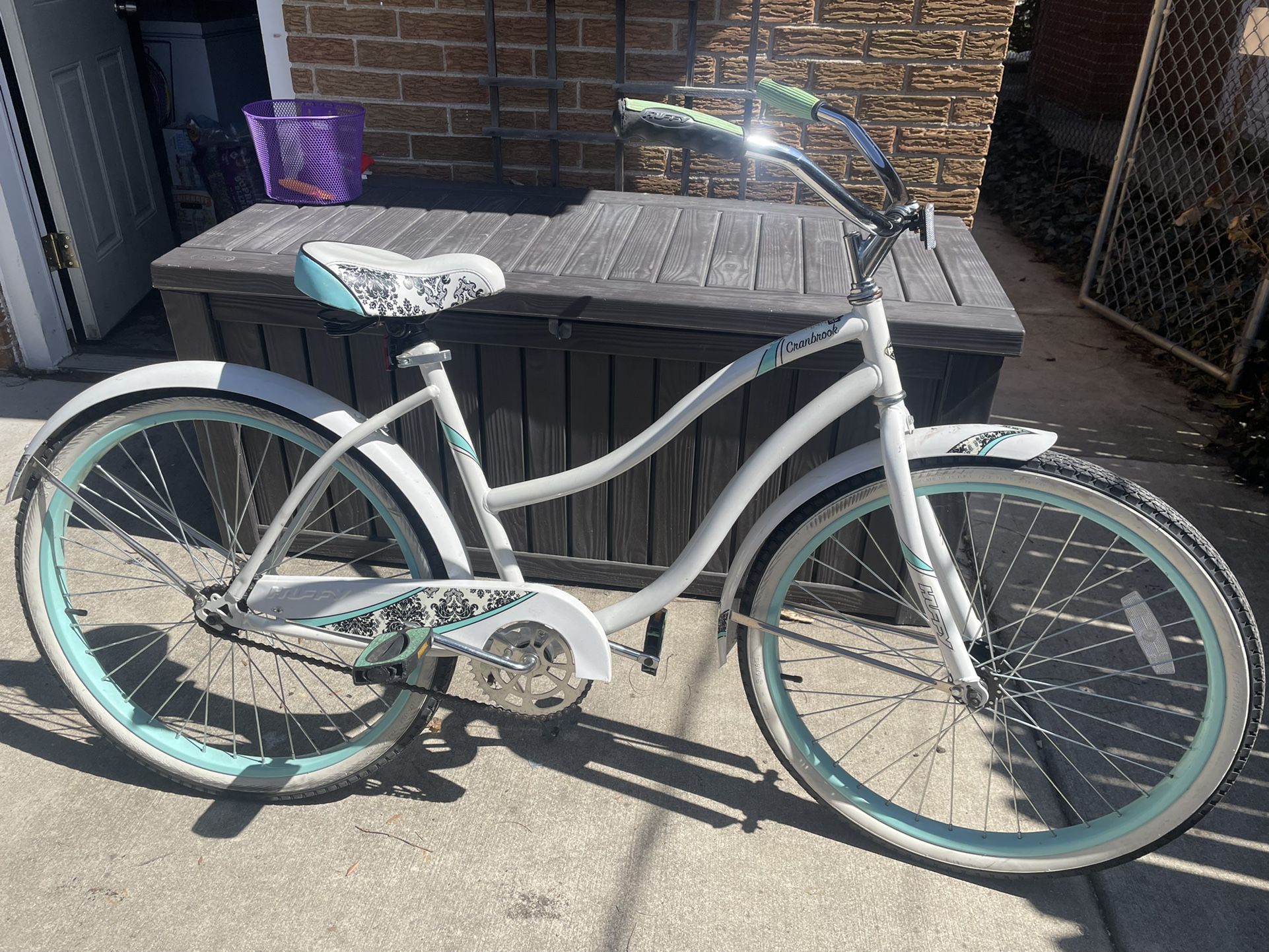 women's huffy cruiser bike