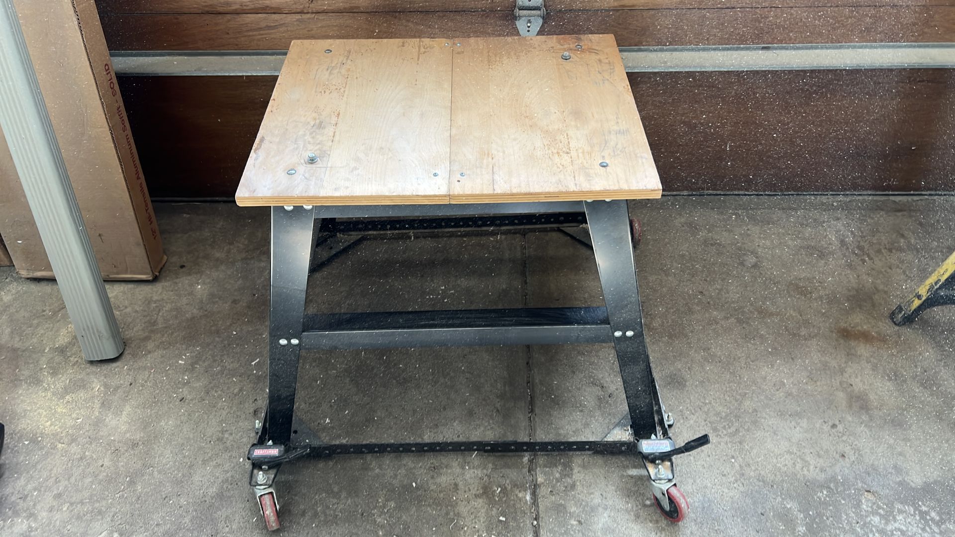 Router or planer table on wheels