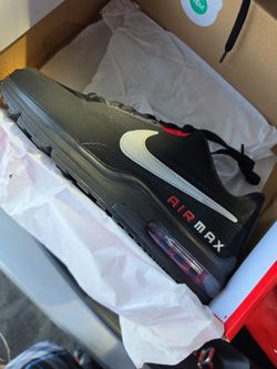 Nike Air Max Sneakers Black and Red