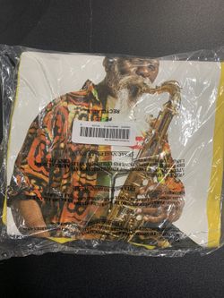 Supreme week 1 tee medium