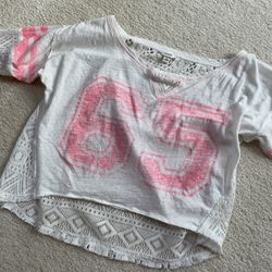 Aeropostale Womens Sheer Back Lace Graphic T-Shirt, Style # 9602 Size m