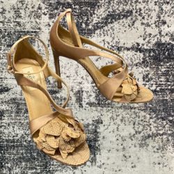 Authenticated Valentino Heels, Neutral/Pinkish , USW 9